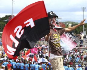 Rosario y Daniel celebran junto al pueblo 38 años de Revolución