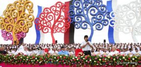Rosario y Daniel celebran junto al pueblo 38 años de Revolución