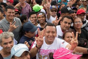 Rosario y Daniel celebran junto al pueblo 38 años de Revolución