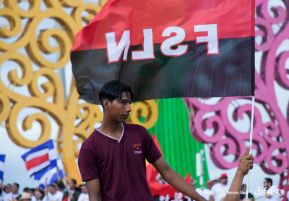 Rosario y Daniel celebran junto al pueblo 38 años de Revolución