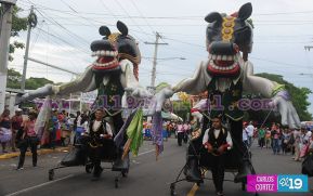 Miles de managuas participan del desfile hípico en honor a Santo Domingo