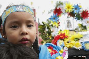 Miles de fieles acompañan a Santo Domingo en su regreso a Las Sierritas
