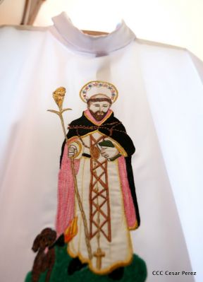 Santo Domingo ya se encuentra en su trono de Las Sierritas