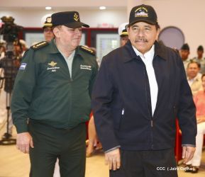 Acto del 37 aniversario de la Fuerza Naval