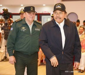 Acto del 37 aniversario de la Fuerza Naval