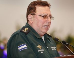 Acto del 37 aniversario de la Fuerza Naval