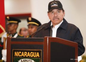 Acto del 37 aniversario de la Fuerza Naval