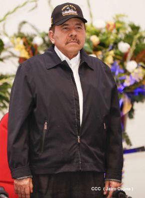 Acto del 37 aniversario de la Fuerza Naval