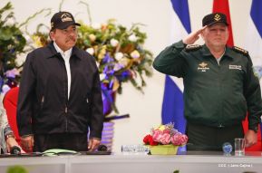 Acto del 37 aniversario de la Fuerza Naval