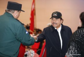 Acto del 37 aniversario de la Fuerza Naval