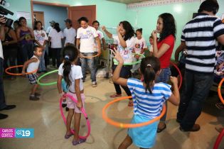 Promotoría Solidaria lleva alegría a niñ@s quemad@s