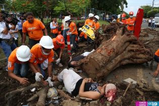 Población se prepara ante desastres