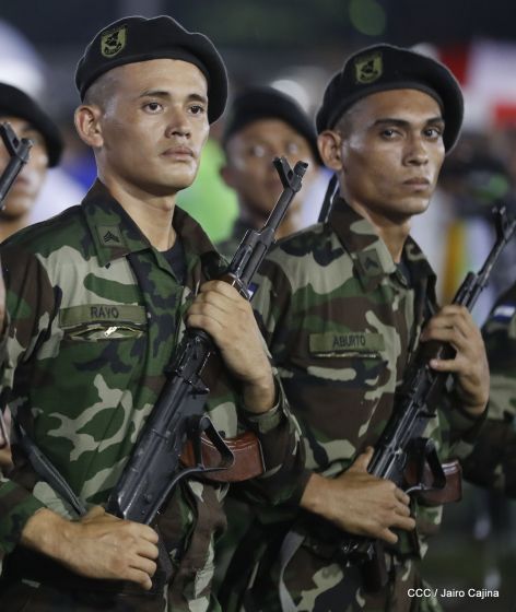Desfile del Ejército de Nicaragua en saludo a su 38 aniversario