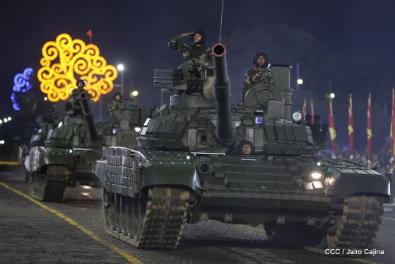 Desfile del Ejército de Nicaragua en saludo a su 38 aniversario