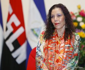 Acto del 38 Aniversario de fundación de la Policía Nacional