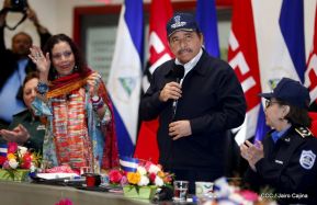 Acto del 38 Aniversario de fundación de la Policía Nacional