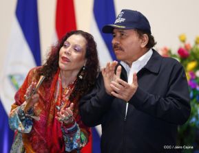 Acto del 38 Aniversario de fundación de la Policía Nacional