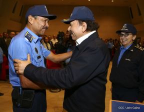 Acto del 38 Aniversario de fundación de la Policía Nacional