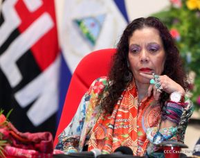 Acto del 38 Aniversario de fundación de la Policía Nacional