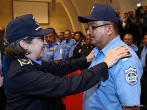Acto del 38 Aniversario de fundación de la Policía Nacional