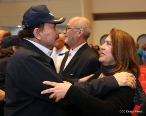 Acto del 38 Aniversario de fundación de la Policía Nacional