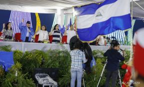 Desfile en saludo a las Fiestas Patrias