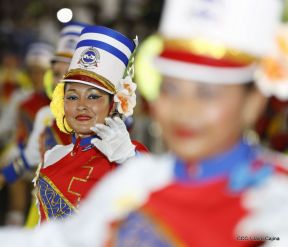 Desfile en saludo a las Fiestas Patrias