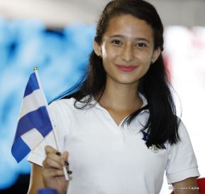 Desfile en saludo a las Fiestas Patrias