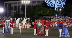 Desfile en saludo a las Fiestas Patrias