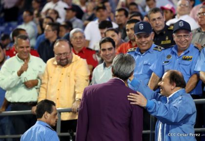 Histórica inauguración de moderno Estadio Nacional de Béisbol "Dennis Martínez"