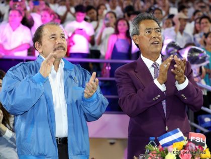 Histórica inauguración de moderno Estadio Nacional de Béisbol "Dennis Martínez"