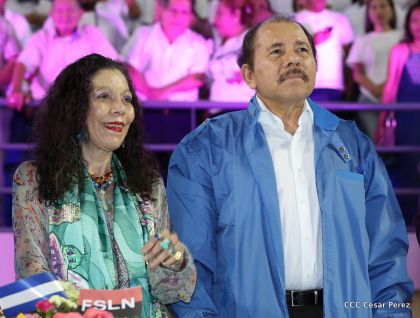 Histórica inauguración de moderno Estadio Nacional de Béisbol "Dennis Martínez"
