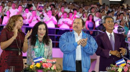 Histórica inauguración de moderno Estadio Nacional de Béisbol "Dennis Martínez"