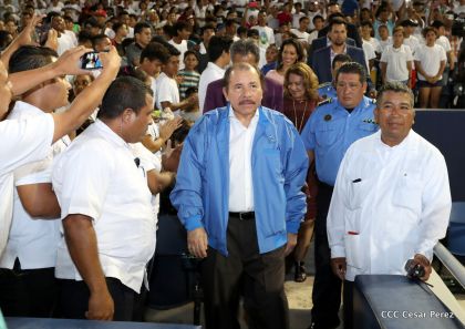 Histórica inauguración de moderno Estadio Nacional de Béisbol "Dennis Martínez"