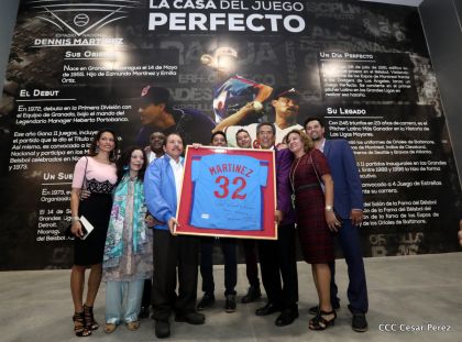Histórica inauguración de moderno Estadio Nacional de Béisbol "Dennis Martínez"