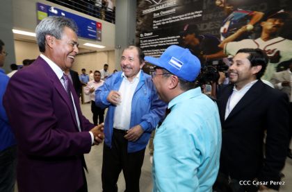 Histórica inauguración de moderno Estadio Nacional de Béisbol "Dennis Martínez"