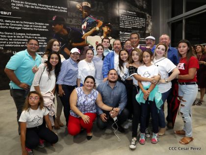 Histórica inauguración de moderno Estadio Nacional de Béisbol "Dennis Martínez"