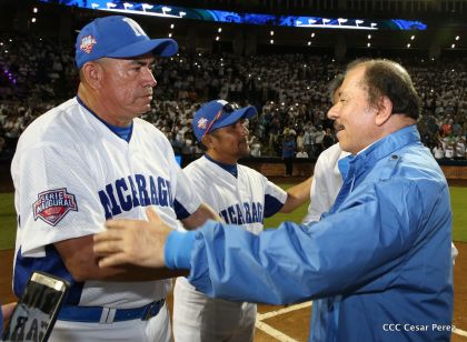 Histórica inauguración de moderno Estadio Nacional de Béisbol "Dennis Martínez"