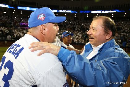 Histórica inauguración de moderno Estadio Nacional de Béisbol "Dennis Martínez"