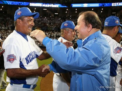 Histórica inauguración de moderno Estadio Nacional de Béisbol "Dennis Martínez"