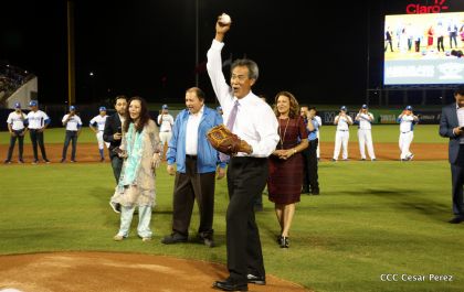 Histórica inauguración de moderno Estadio Nacional de Béisbol "Dennis Martínez"