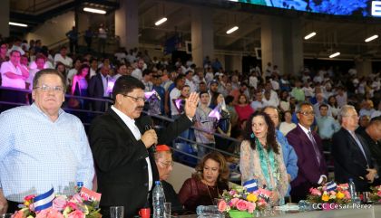 Histórica inauguración de moderno Estadio Nacional de Béisbol "Dennis Martínez"