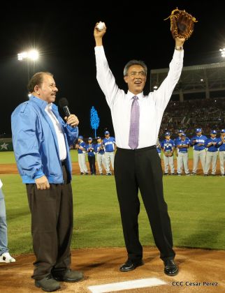 Histórica inauguración de moderno Estadio Nacional de Béisbol "Dennis Martínez"