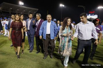 Histórica inauguración de moderno Estadio Nacional de Béisbol "Dennis Martínez"