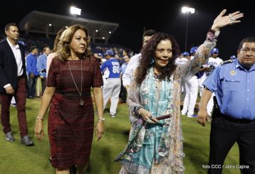 Histórica inauguración de moderno Estadio Nacional de Béisbol "Dennis Martínez"