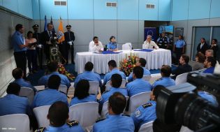 Comisario de Desarrollo UE en visita a Nicaragua