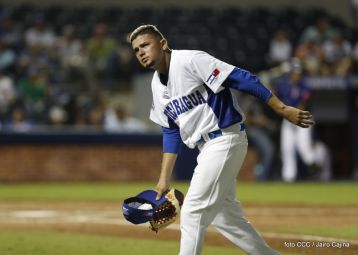 Tercer partido de la Serie Inaugural del Estadio Nacional Dennis Martínez