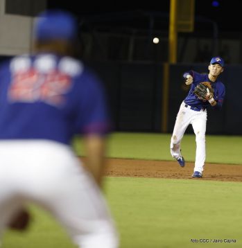 Tercer partido de la Serie Inaugural del Estadio Nacional Dennis Martínez
