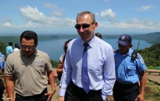 Comisario de Desarrollo UE en visita a Nicaragua