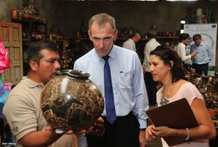 Comisario de Desarrollo UE en visita a Nicaragua